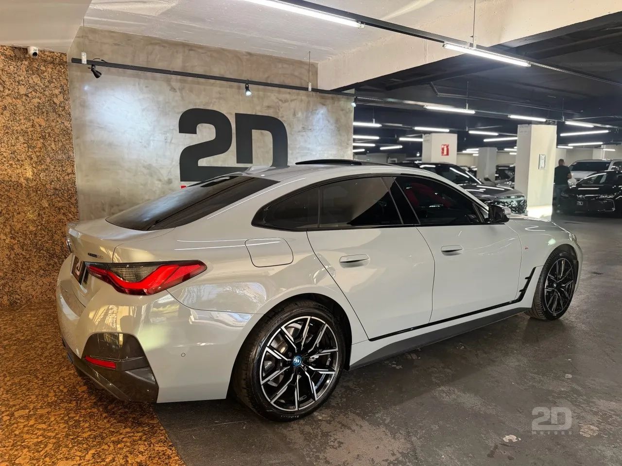 BMW i4 2023 - Foto 3