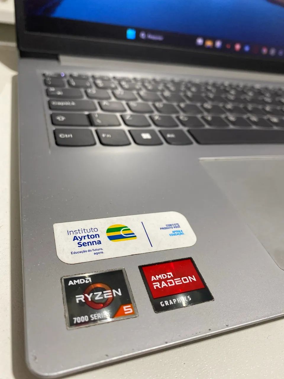 NOTEBOOK IDEAPAD LENOVO RYZEN 5  - Foto 2