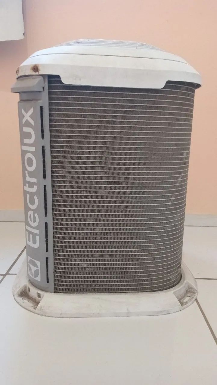 Ar-condicionado Eletrolux turbo 12000 BTUs  - Foto 3