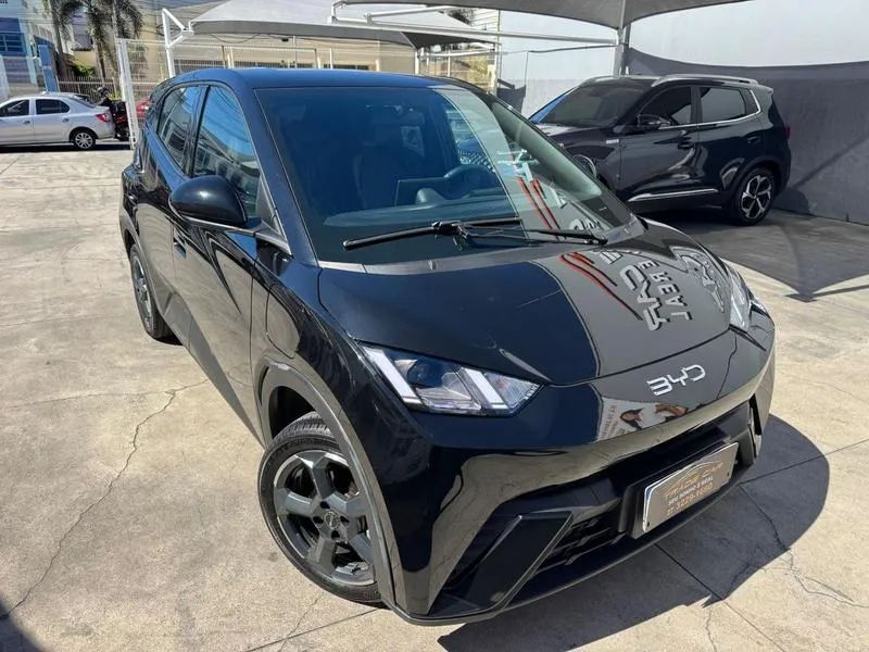 BYD Dolphin EV (Elétrico) 2025