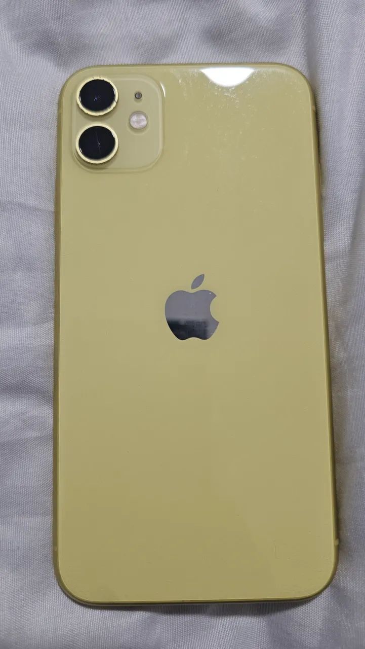 iPhone 11 na cor amarelo usado - Foto 2