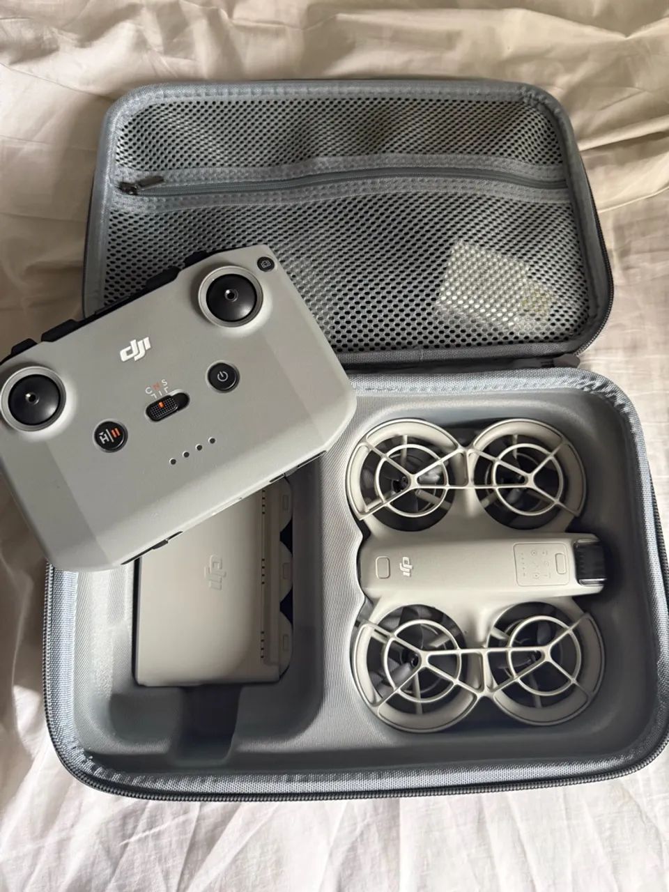 Drone DJI Neo completo