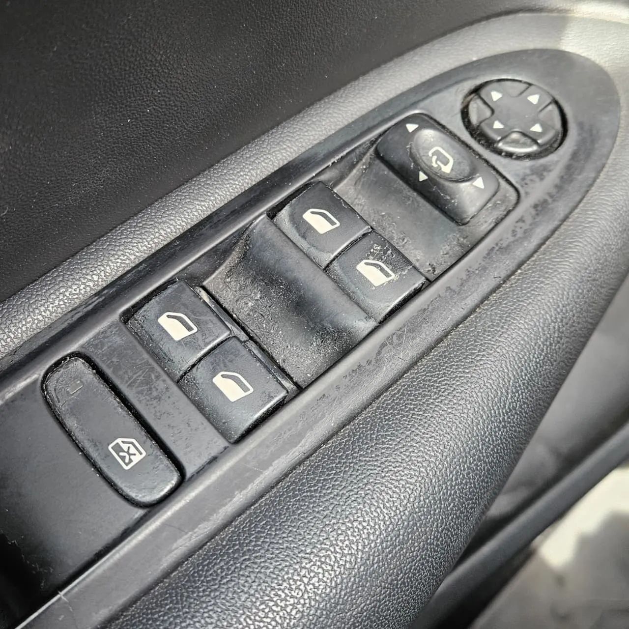 Citroën C4 Lounge Exclusive 1.6 Turbo Flex Aut., foto 19 de 20