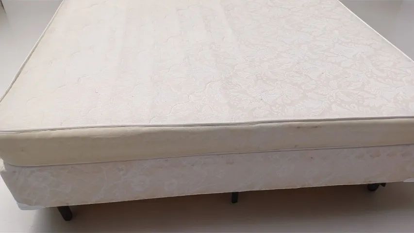 Cama de casal, bege, em bom estado. - Foto 2