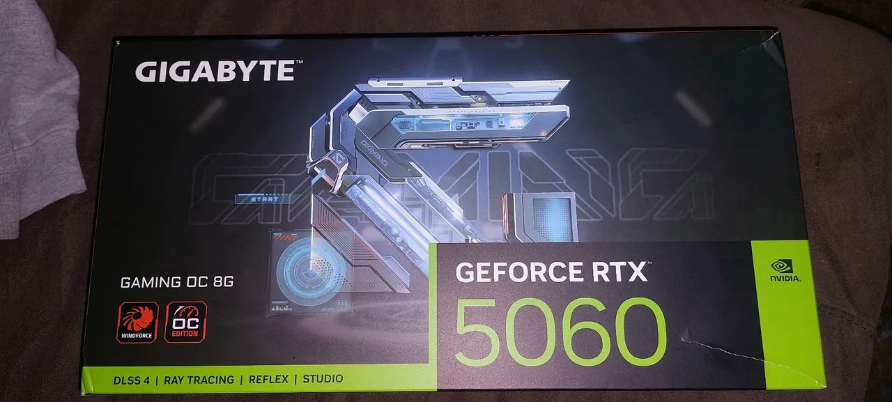 Rtx 5060 gigabyte  - Foto 5
