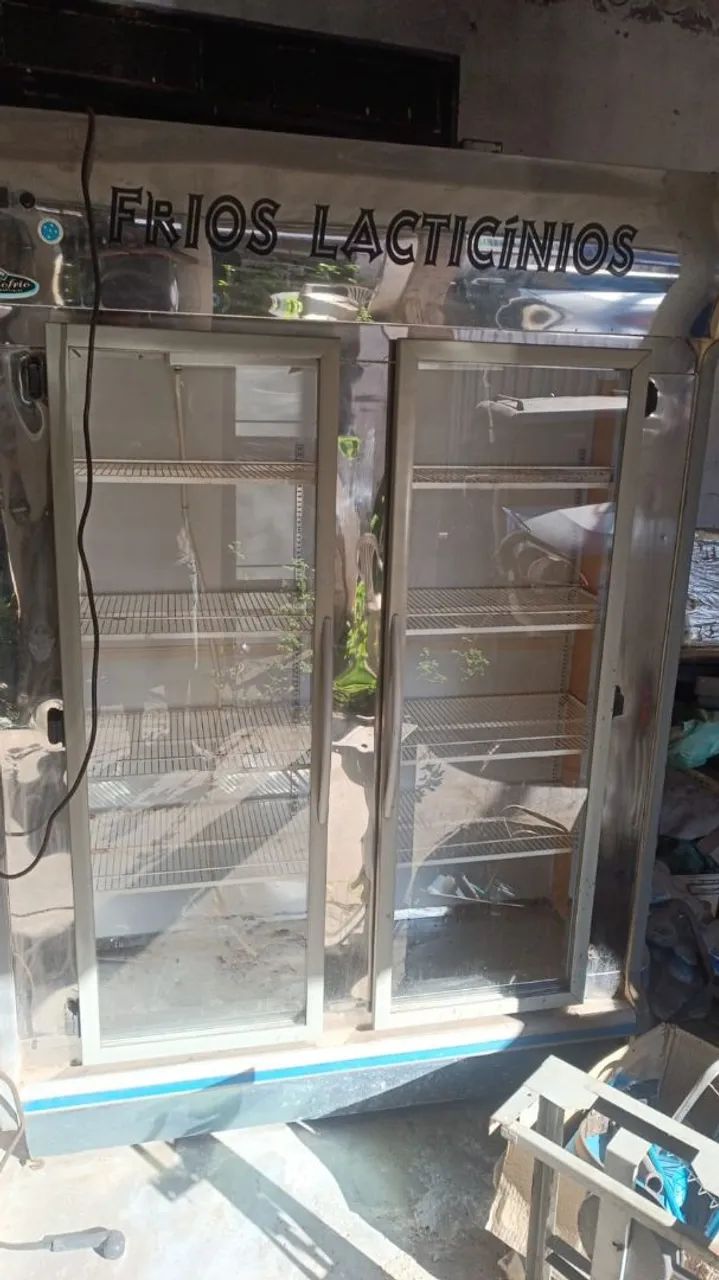 Vendo freezer mercearia 