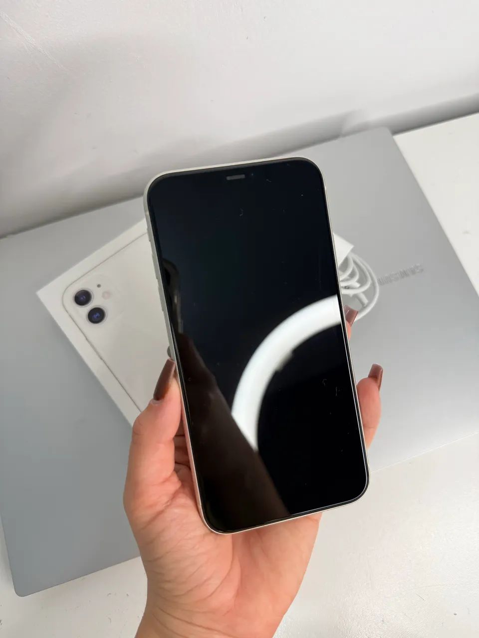 IPHONE 11 BRANCO 64gb - Foto 2