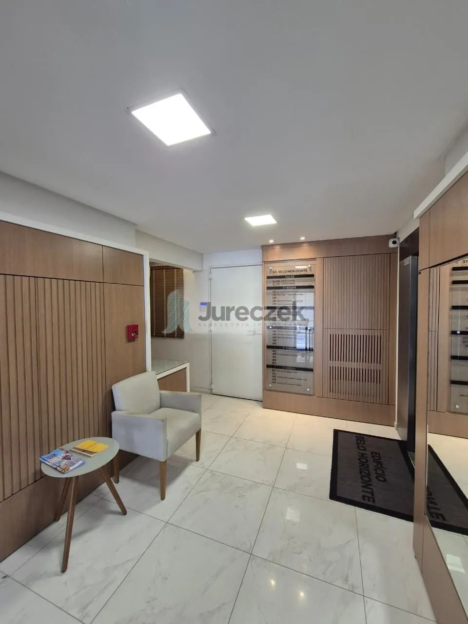 Sala comercial para alugar no bairro Vila Moema - Tubarão/SC - Foto 4
