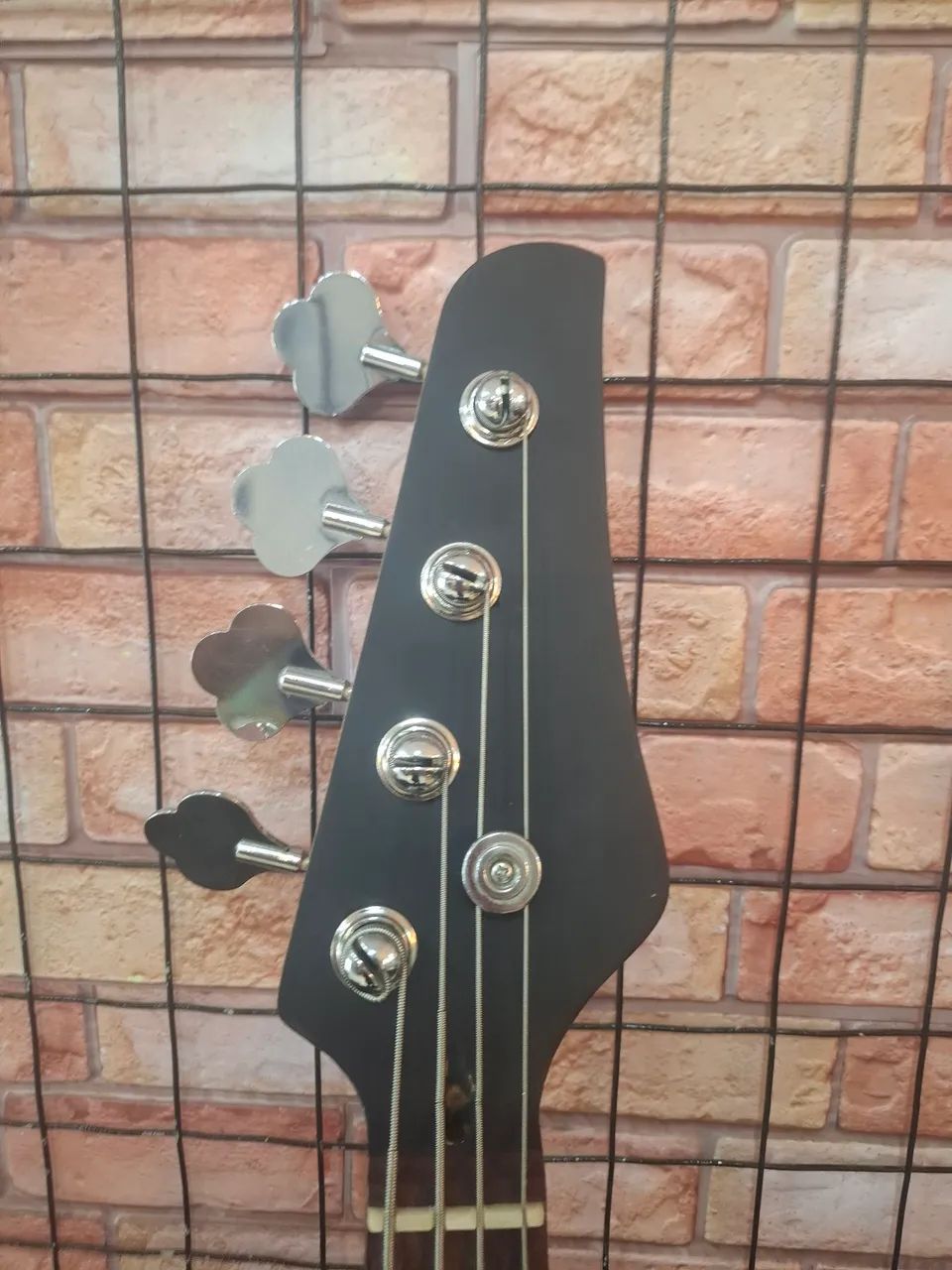 Baixo Flying V 4c  - Foto 3