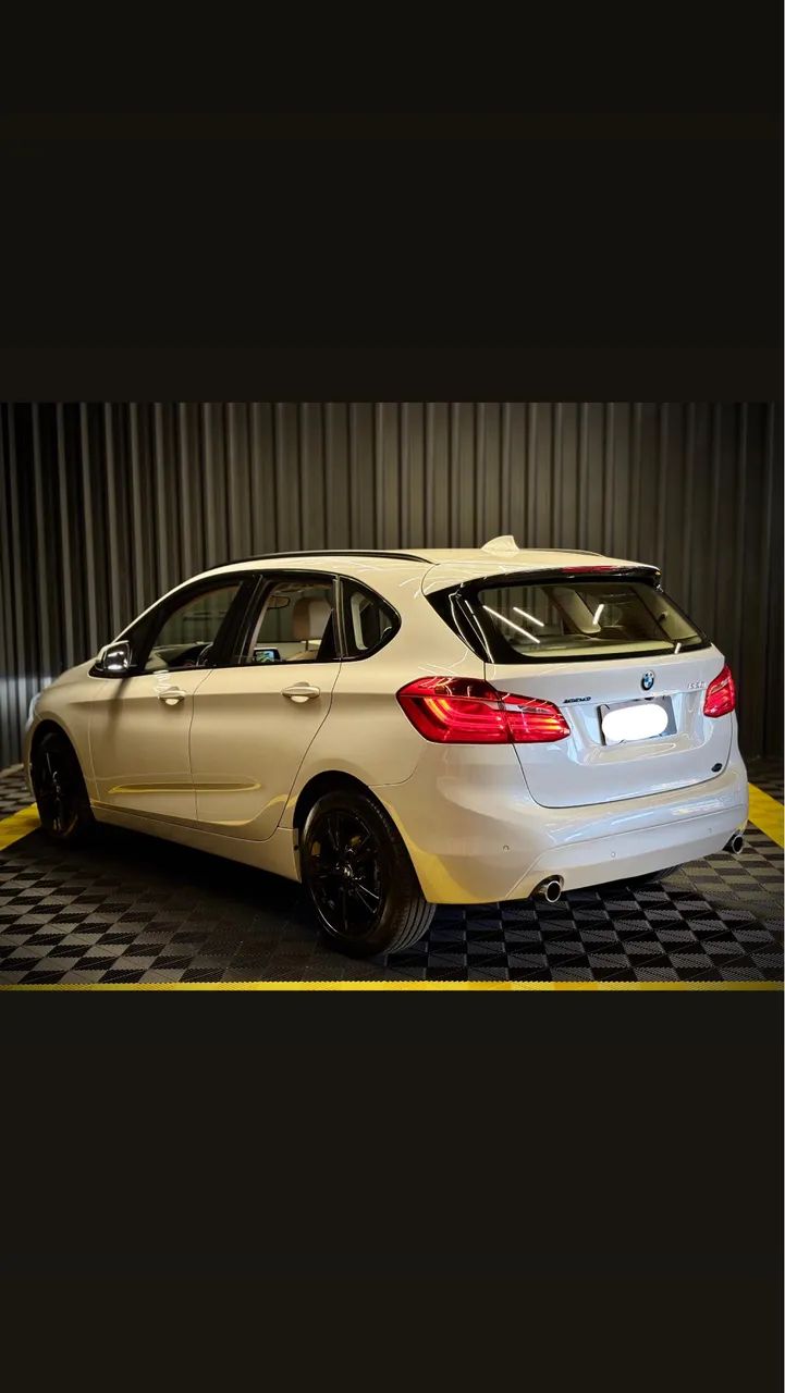 BMW 220ITourer Active Flex 2.0 TB Aut. 2018 - Foto 2