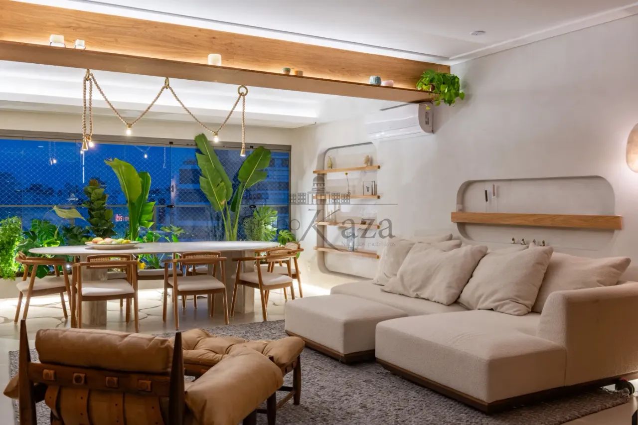 Apartamento - Vila Nova Conceição - 2 Suítes - 160m².