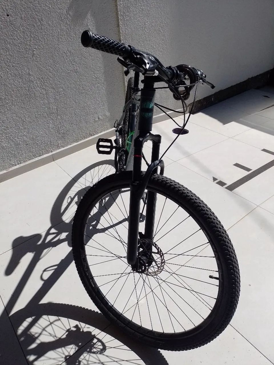 Bicicleta Aro 26 Gta Start 21v freio a disco de alumínio - Foto 3