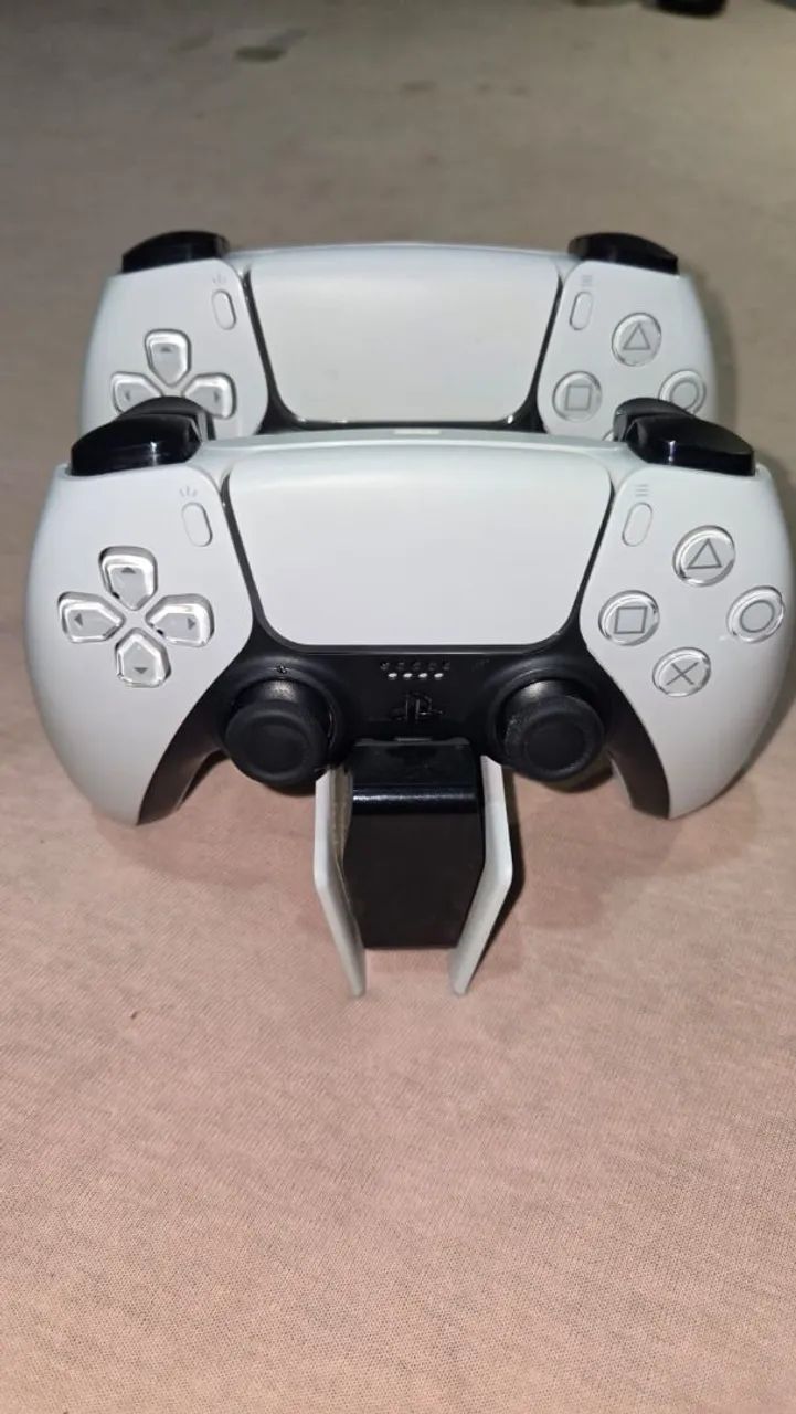 Console Ps5 Com 2 controles e Deck de carregamento - Foto 3