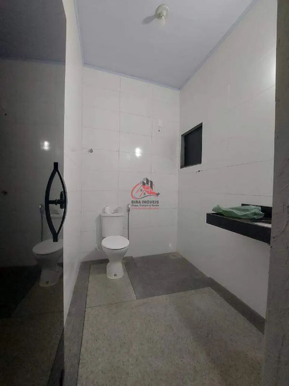 Galpão Comercial com Banheiro e Pia - 30m² - Bairro São Vicente - Foto 5