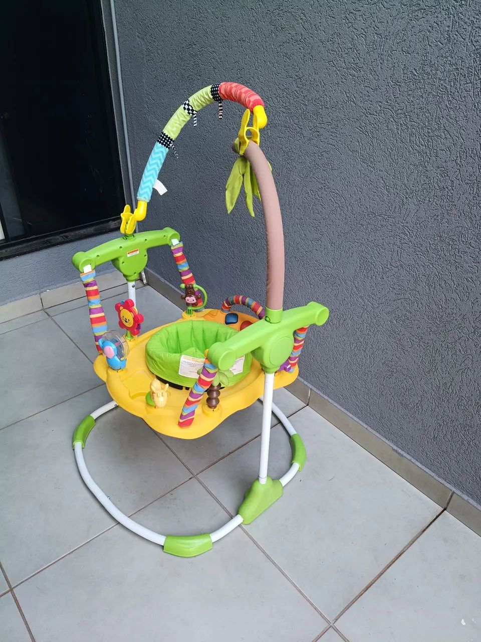 Assento centro de atividades pula pula Galzerano para bebê - Foto 2
