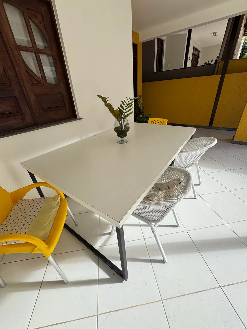 Mesa branca em MDF - Foto 2