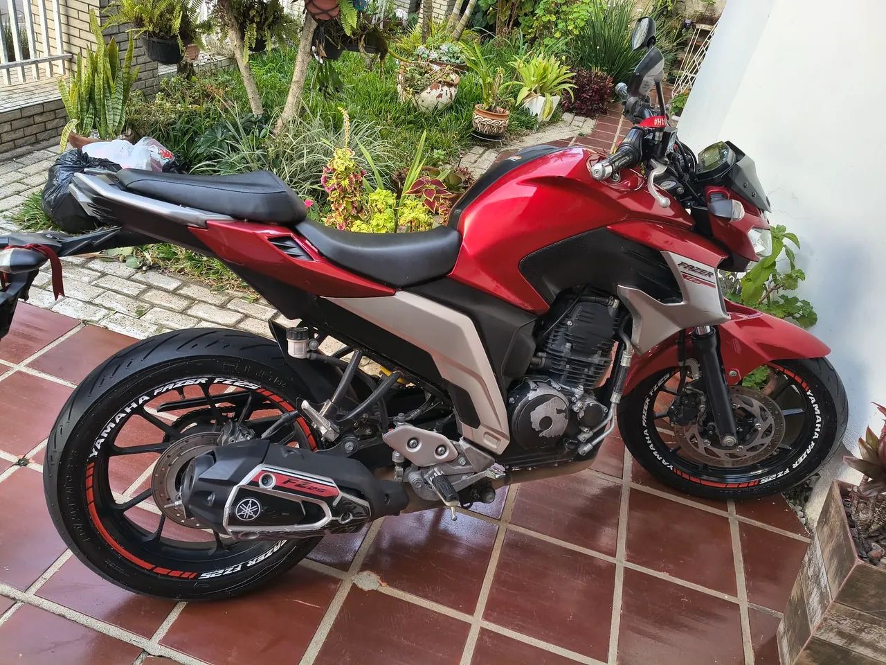 Fz25  - Foto 4