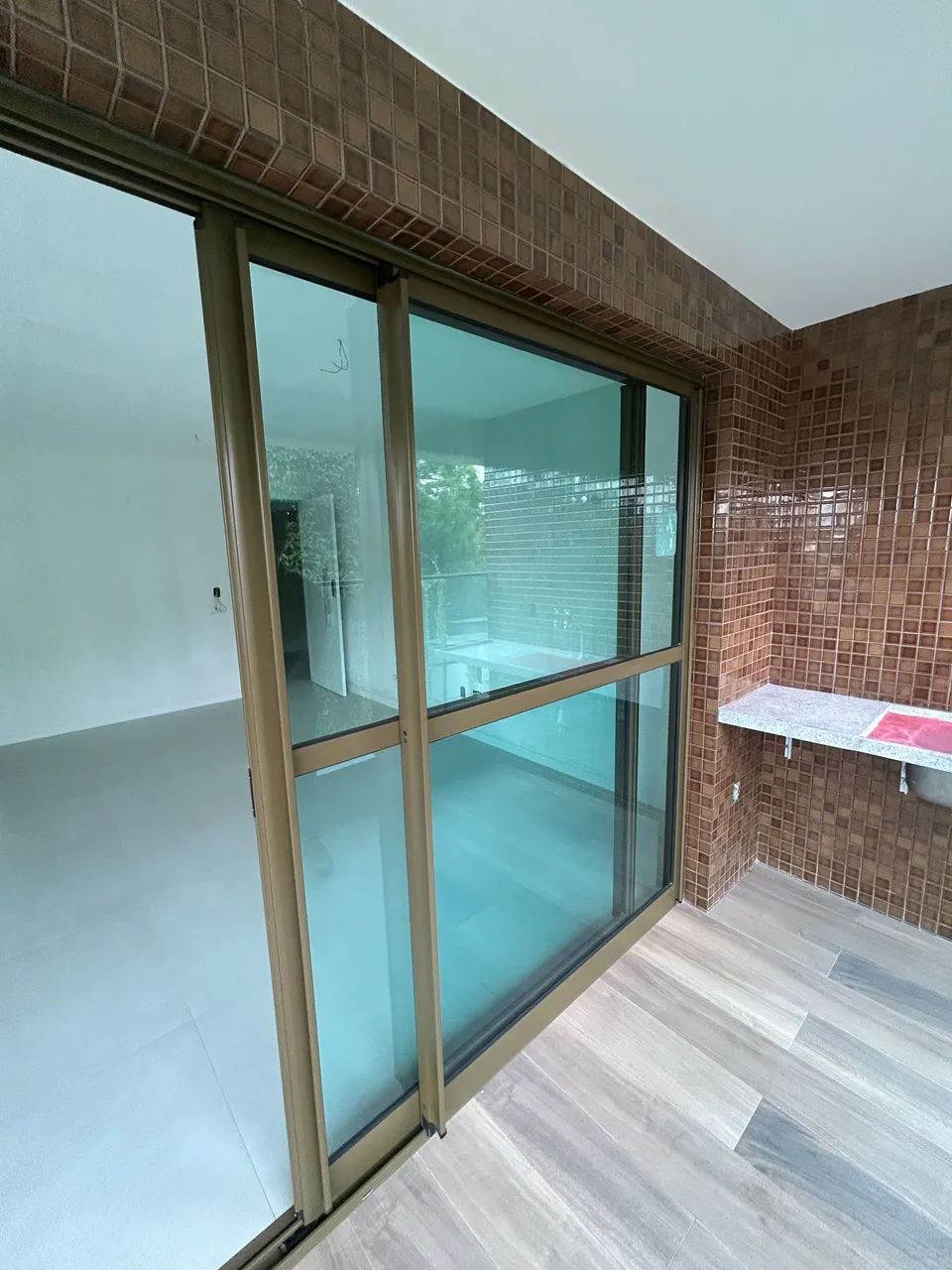 Vendo portas de correr para varanda  - Foto 2