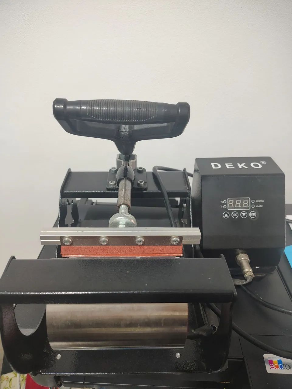 Máquina de caneca DEKO 220v.