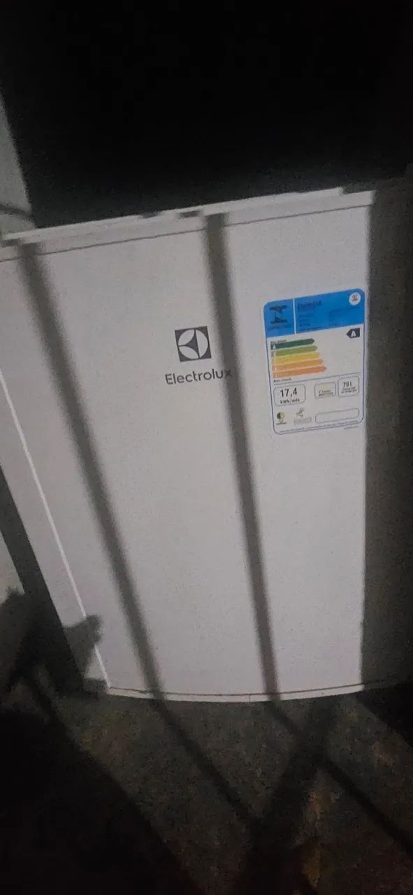 Frigobar Electrolux 