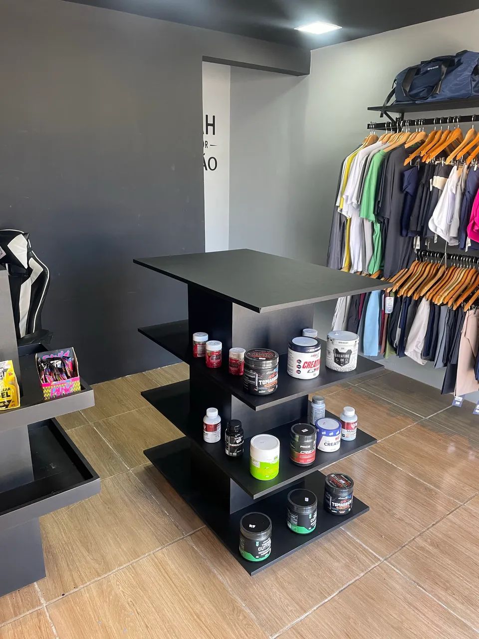 Roupa de academia, suplementos e acessórios  - Foto 4