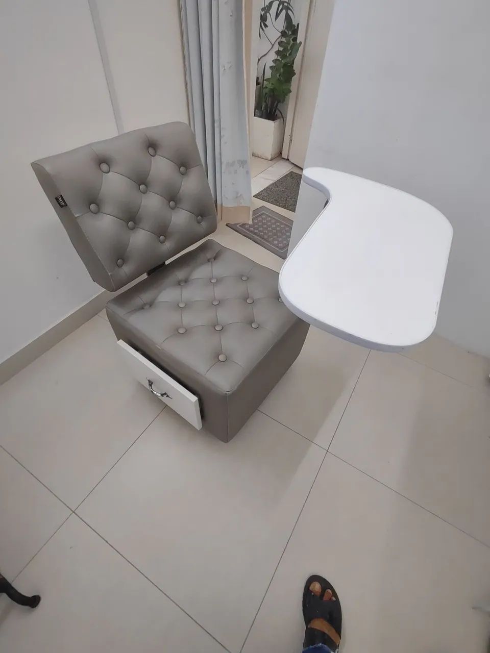 Cadeira Darus /manicure - Foto 3