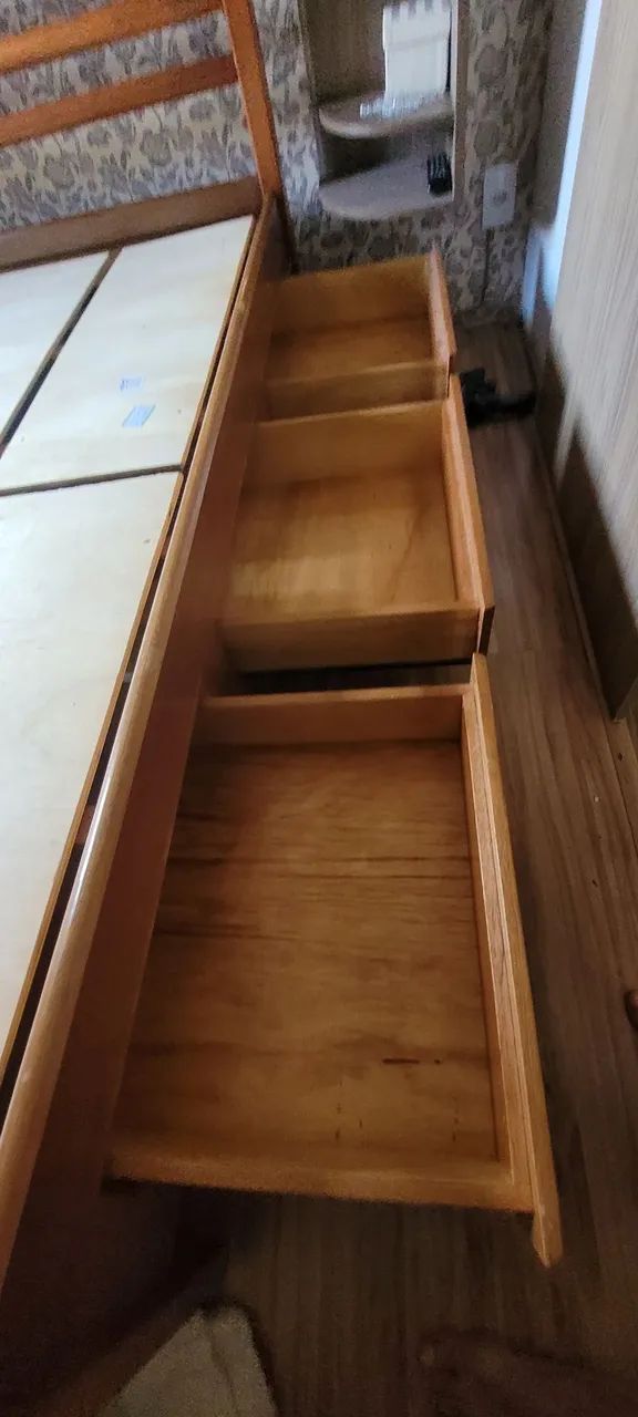 Cama Queen Madeira Maciça Com 6 Gavetas (Urgência) - Foto 5