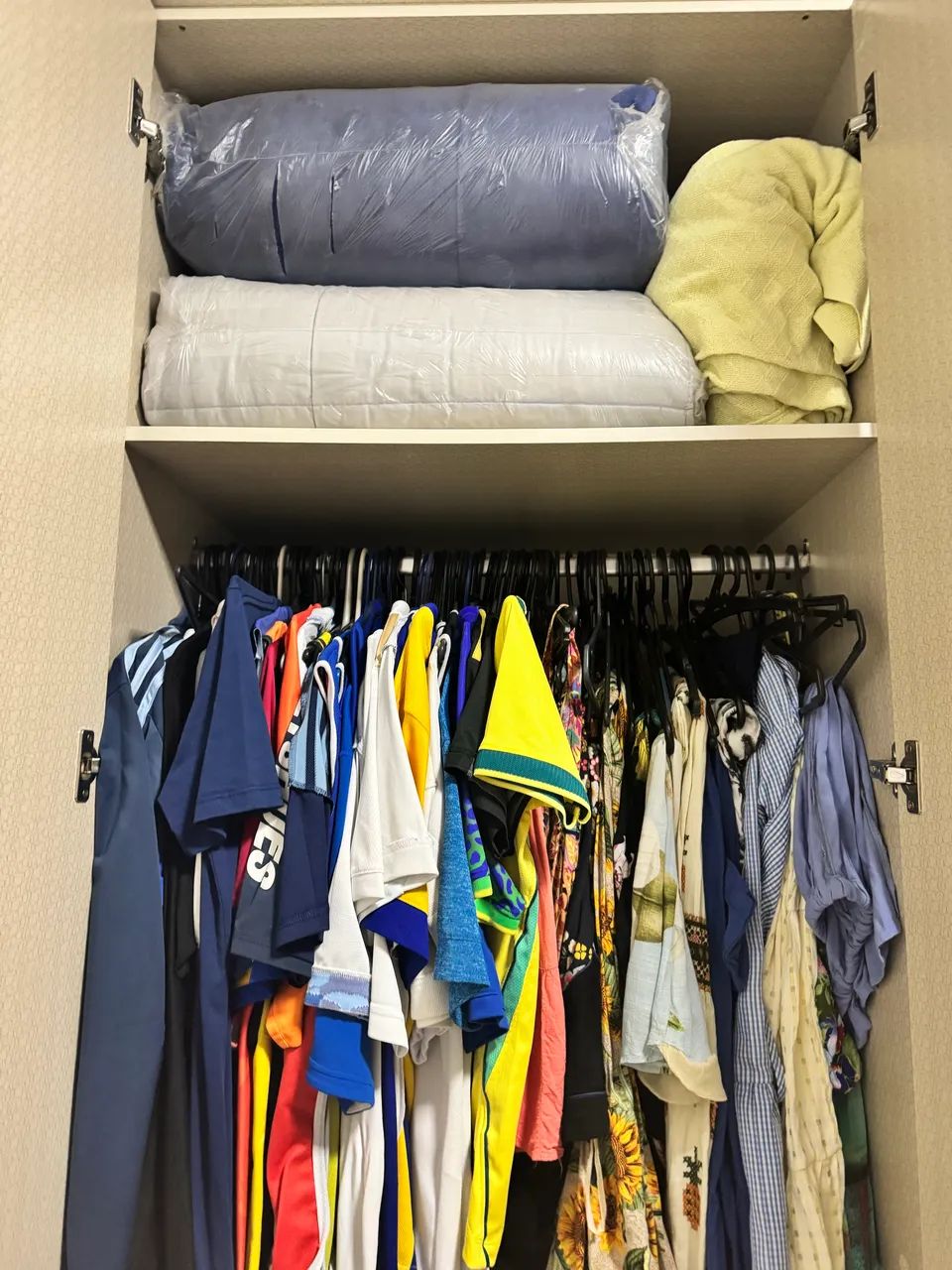 Guarda roupas 2 portas cinza - Foto 3