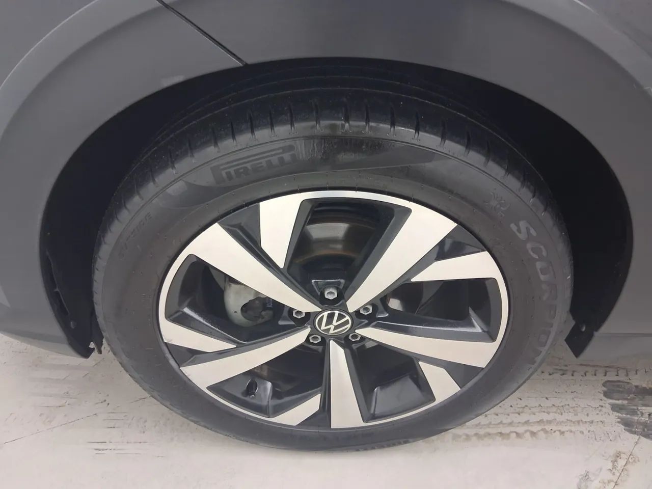 Volkswagen Nivus Highline 1.0 200 TSI Flex Aut., foto 11 de 18
