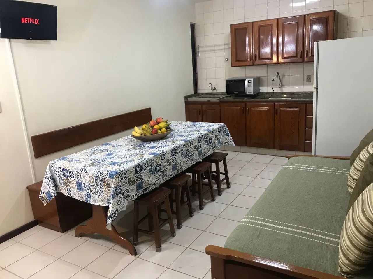 Apartamento para locação de temporada por diária de 02 dorm. na quadra da praia em Florian - Foto 3