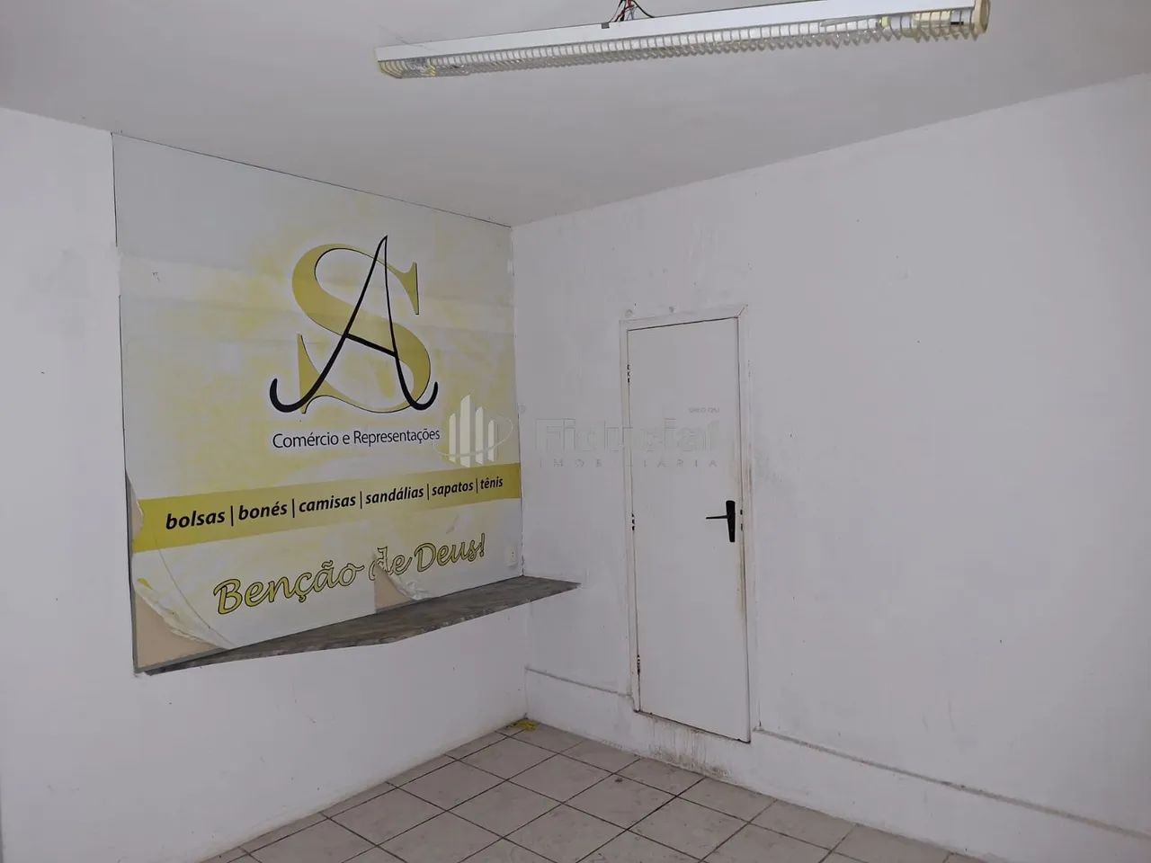 EXCELENTE OPORTUNIDADE! Prédio comercial à venda em localização privilegiada no Centro de  - Foto 5