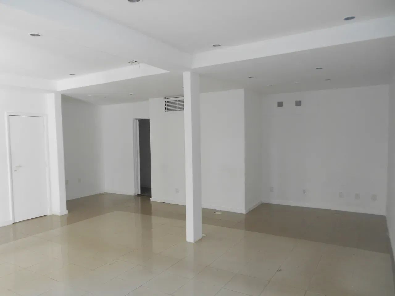 Imóvel para aluguel possui 74 metros quadrados em Urca - Foto 4