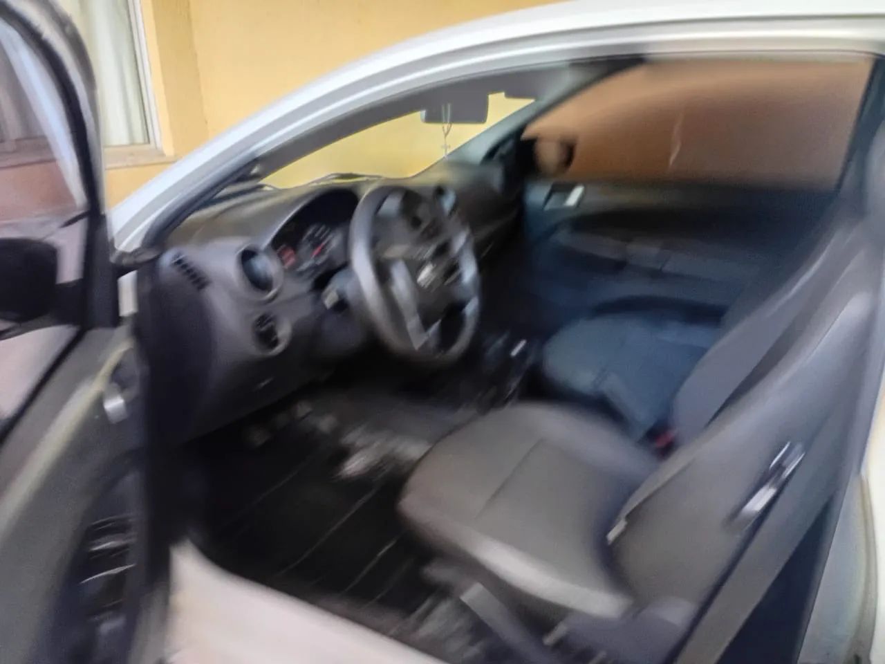 Volkswagen Saveiro Robust 1.6 Total Flex 8V 2020 - Foto 4
