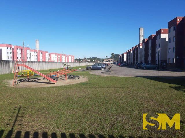 Apartamento com 2 dormitórios para alugar, 45 m² por R$ 700/mês - Paranaguamirim - Joinvil - Foto 14