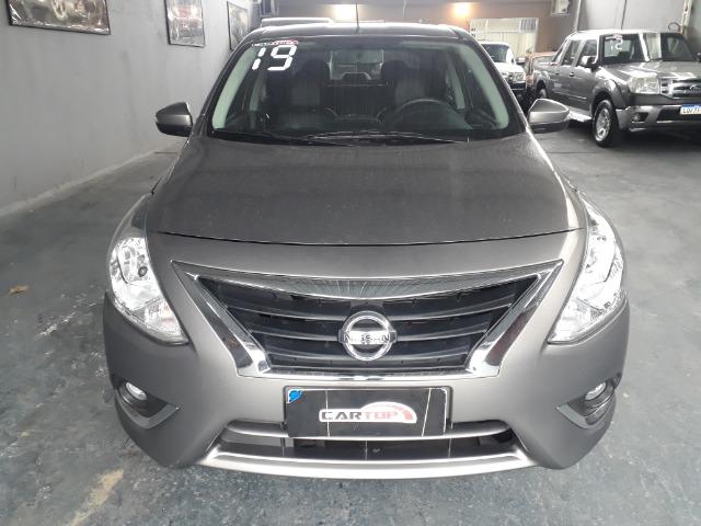 Nissan versa SL 1.6 CVT FLEX C/ 9000 MIL KM
