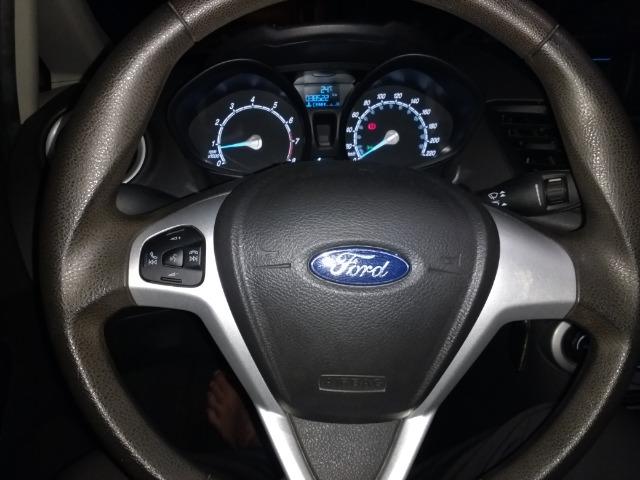 New Fiesta Hatch SEL - 39.000 Km em Macaé - R$ 40.000,00 - Aceito moto na negociação - Foto 4