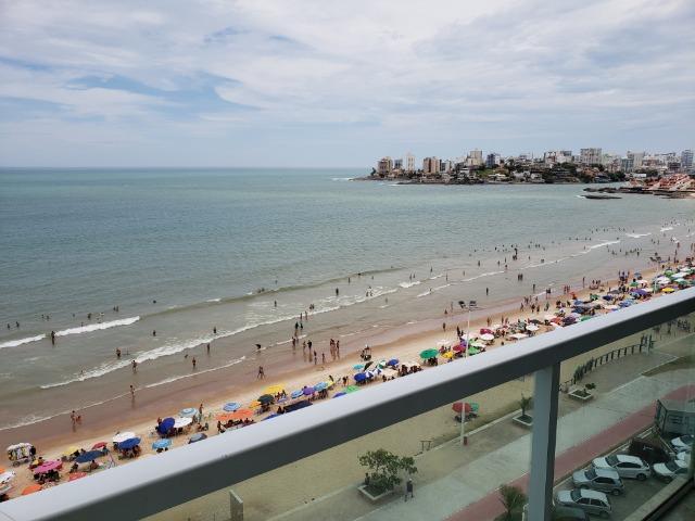 Apto beira mar ,3 quartos sendo uma suite - Foto 2