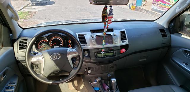 Hilux Srv 2.7 4x4 - Foto 9