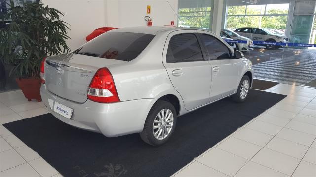 ETIOS 2015/2016 1.5 XLS SEDAN 16V FLEX 4P MANUAL - Foto 6