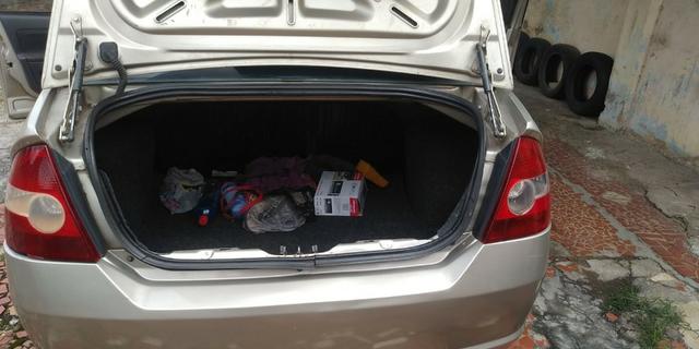 Fiesta Sedan - Foto 6
