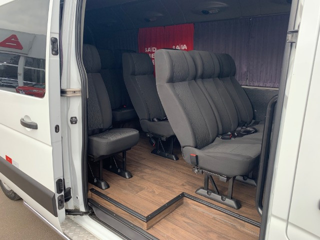 Renault Master Minibus DCI Executiva 2.3 - 16 lugares - 2018 - Foto 6
