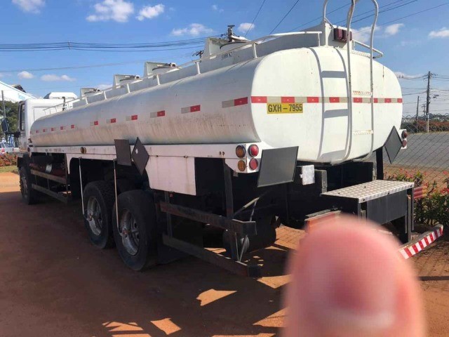 FORD CARGO
