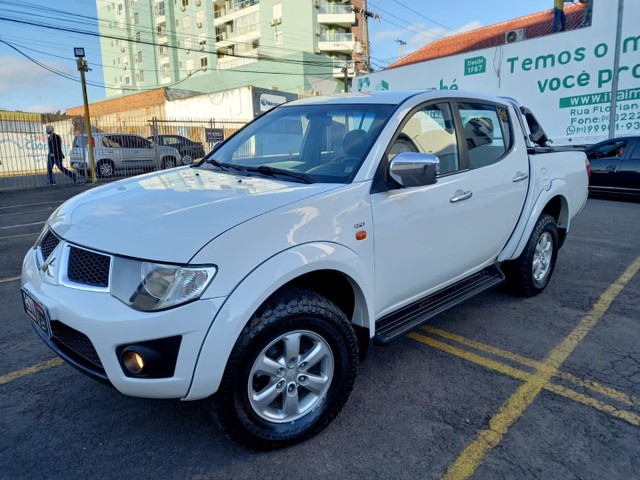 L200 TRITON HPE 4X4 AUT. DIESEL