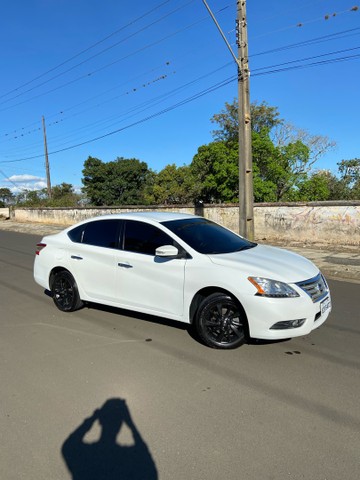 NISSAN SENTRA EXCELENTE ESTADO
