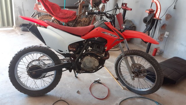 XR 200 PARA TRILHA