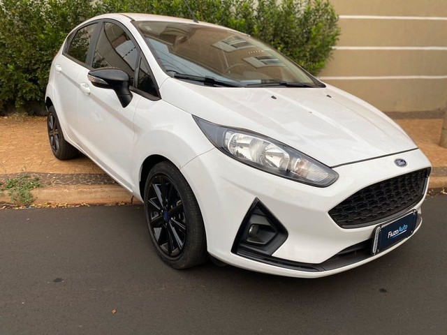 FIESTA 1.6 SE MANUAL 2018 COMPLETO KM BAIXO