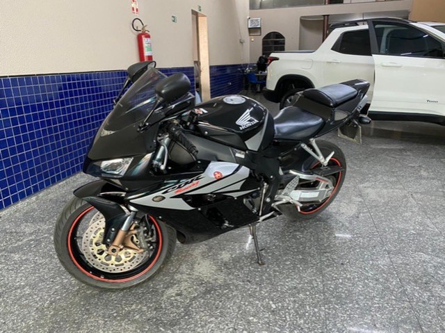 HONDA -CBR 1000RR
