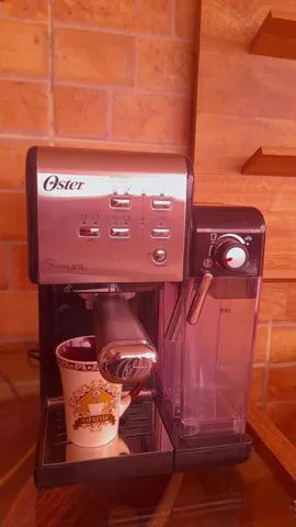 Máquina de Café Oster Prima Latte em segunda mão durante 50 EUR em