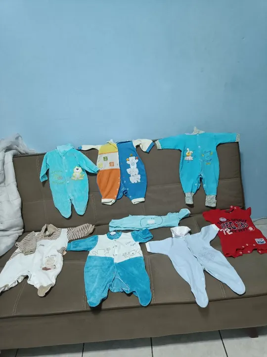 Lote de Macacões de Bebê - Diversos Tamanhos e Modelos