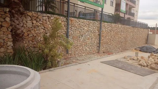 Muro de pedras bolão moledo  - Foto 5